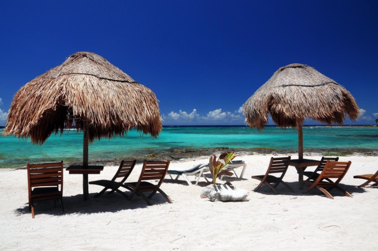 Visitax, nuevo impuesto para turistas extranjeros que visiten Quintana Roo