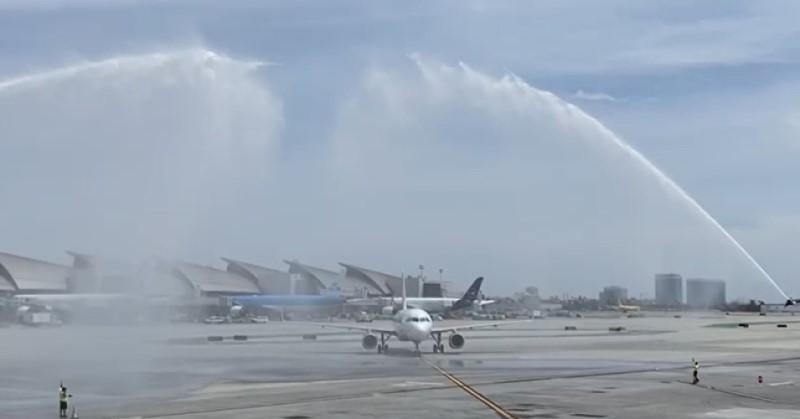 Viva Aerobus primera aerolínea en llegar a la nueva terminal West Gates en Los Ángeles