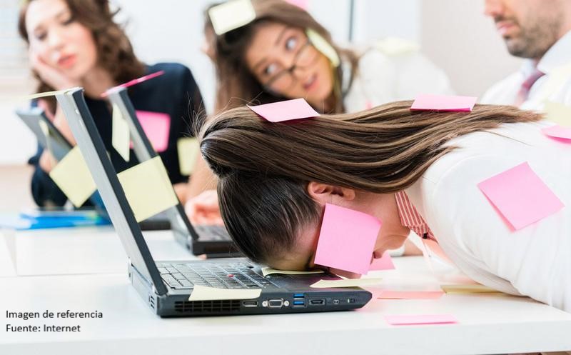 Tu jefe podría ser multado si no te cuida del estrés laboral